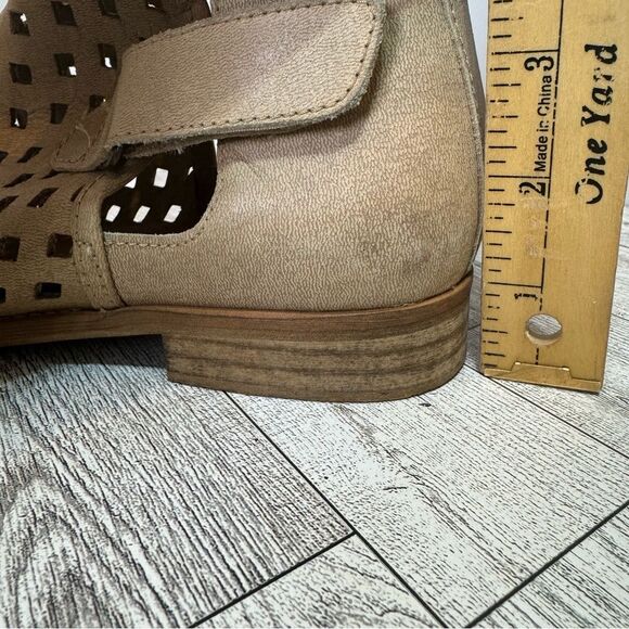 Musse & Cloud- Caila Tan Perforated Leather Ankle Boots- Sz. 38/7.5 - Picture 14 of 14